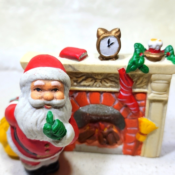 Vintage Porcelain Fireplace with Santa Candle Holder - Picture 7 of 7